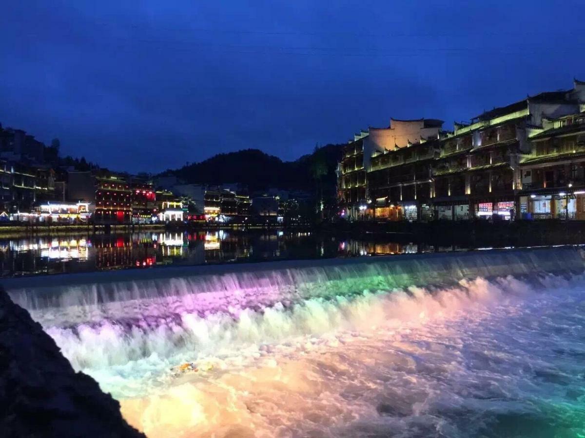 Wang Jiang Reclusive Boutique Inn Fenghuang Extérieur photo